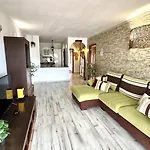 80m Sun Deck By Deihu Experiences Адехе
