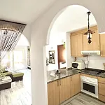 80m Sun Deck By Deihu Experiences * Адехе